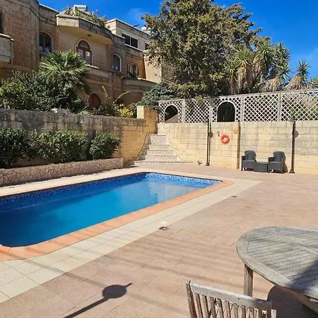 Poolside, 2 Bedroom Flatlet Apartamento