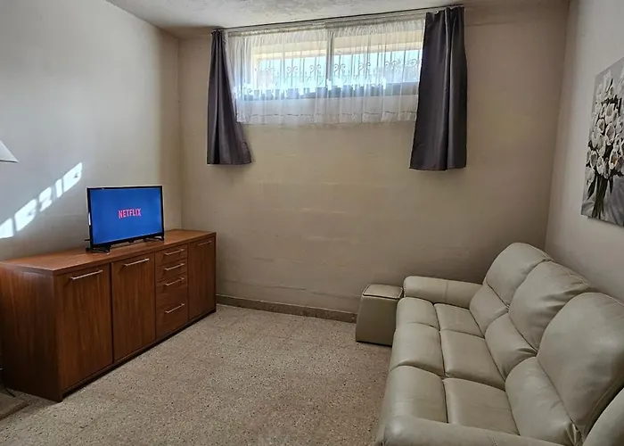 Poolside, 2 Bedroom Flatlet Appartamento *